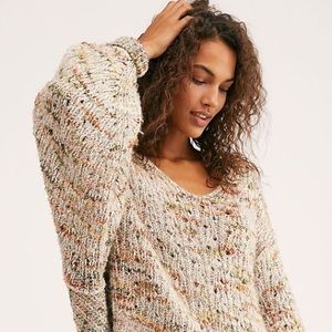 Highland V-Neck Sweater in Mendocino Combo